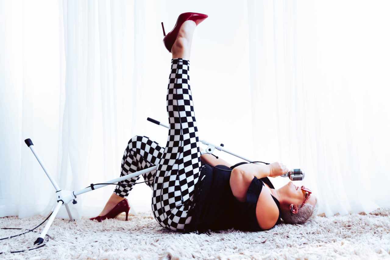 80s fun rockstar plus size boudoir