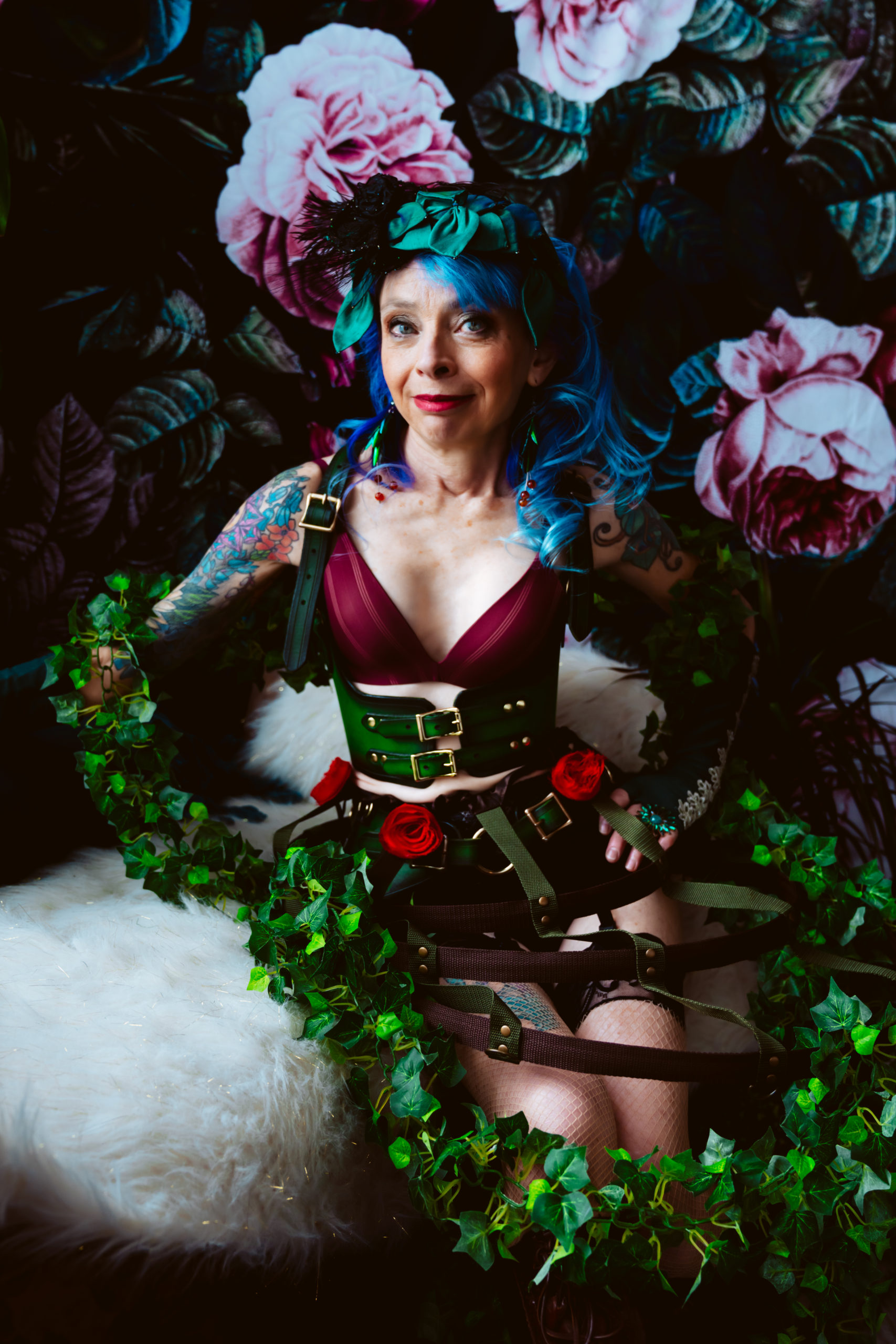 Cosplay DC Boudoir Poison Ivy Nature Leaves Skirt Steampunk Seattle ECCC Comic Con